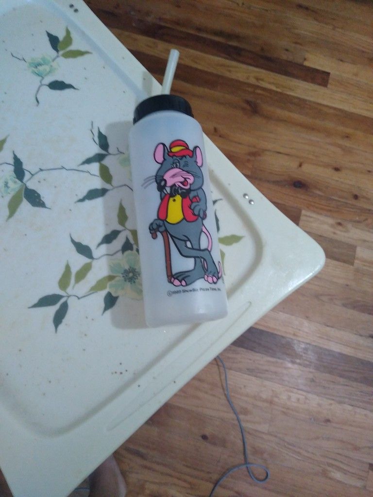 1989 Chuck E Cheese Water Bottle