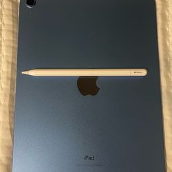 iPad (11in) with Apple pen and keyboard and case