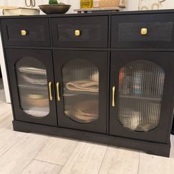 Buffet And Dining Table