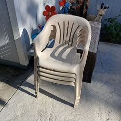 Four Patio Chairs! Must Go!