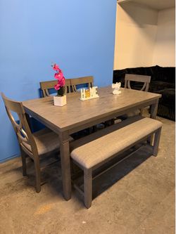 Sale! 🎉Gray 6 Piece Dining Table Set 🍽️