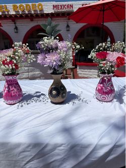 Small Mexican vases with flowers