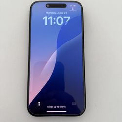 Factory unlocked iPhone 15 pro 128 G 