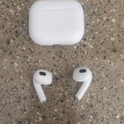 AirPod Gen 3 