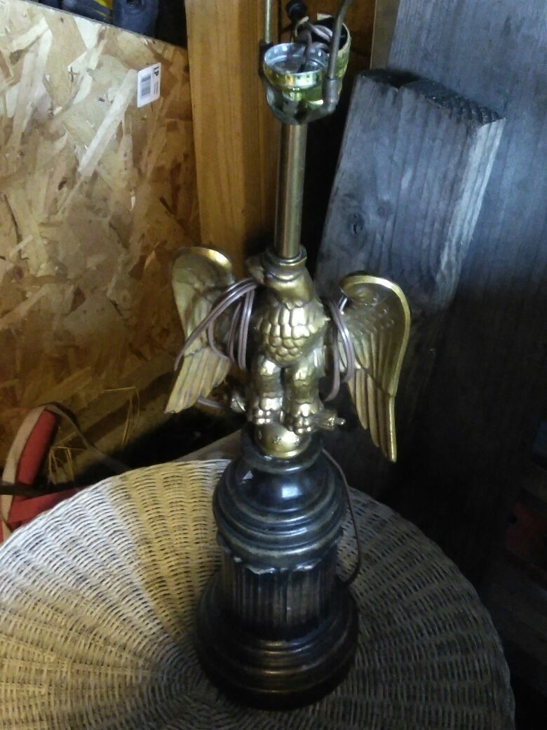 eagle lamp vintage