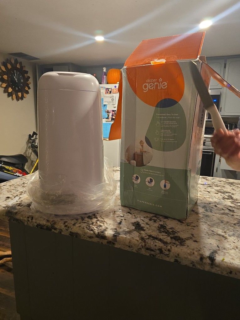 Diaper genie New 