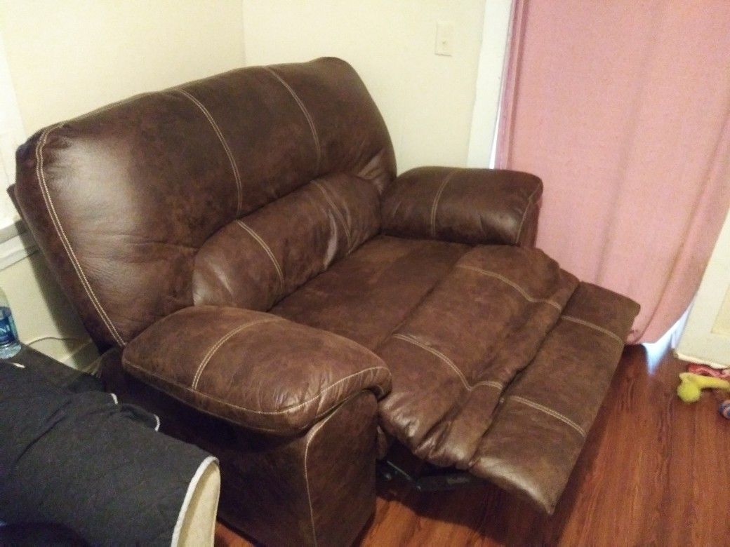 Stratolounger Stallion Reclining Sofa Baci Living Room