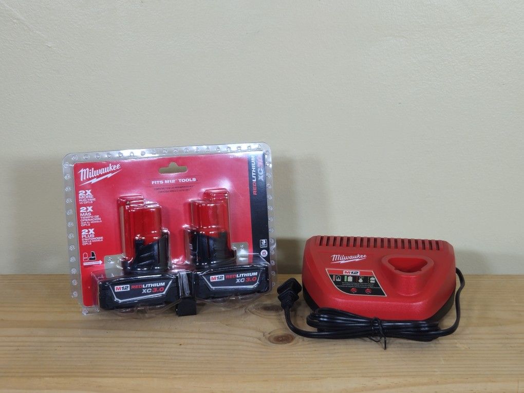 (2) M12V Red Lithium XC 3.0 Batteries + (1) Charger