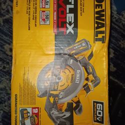 Circular Saw with Brake with FLEXVOLT 9.0Ah Battery DCS578X1


