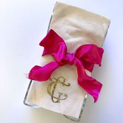 Acrylic napkin holder