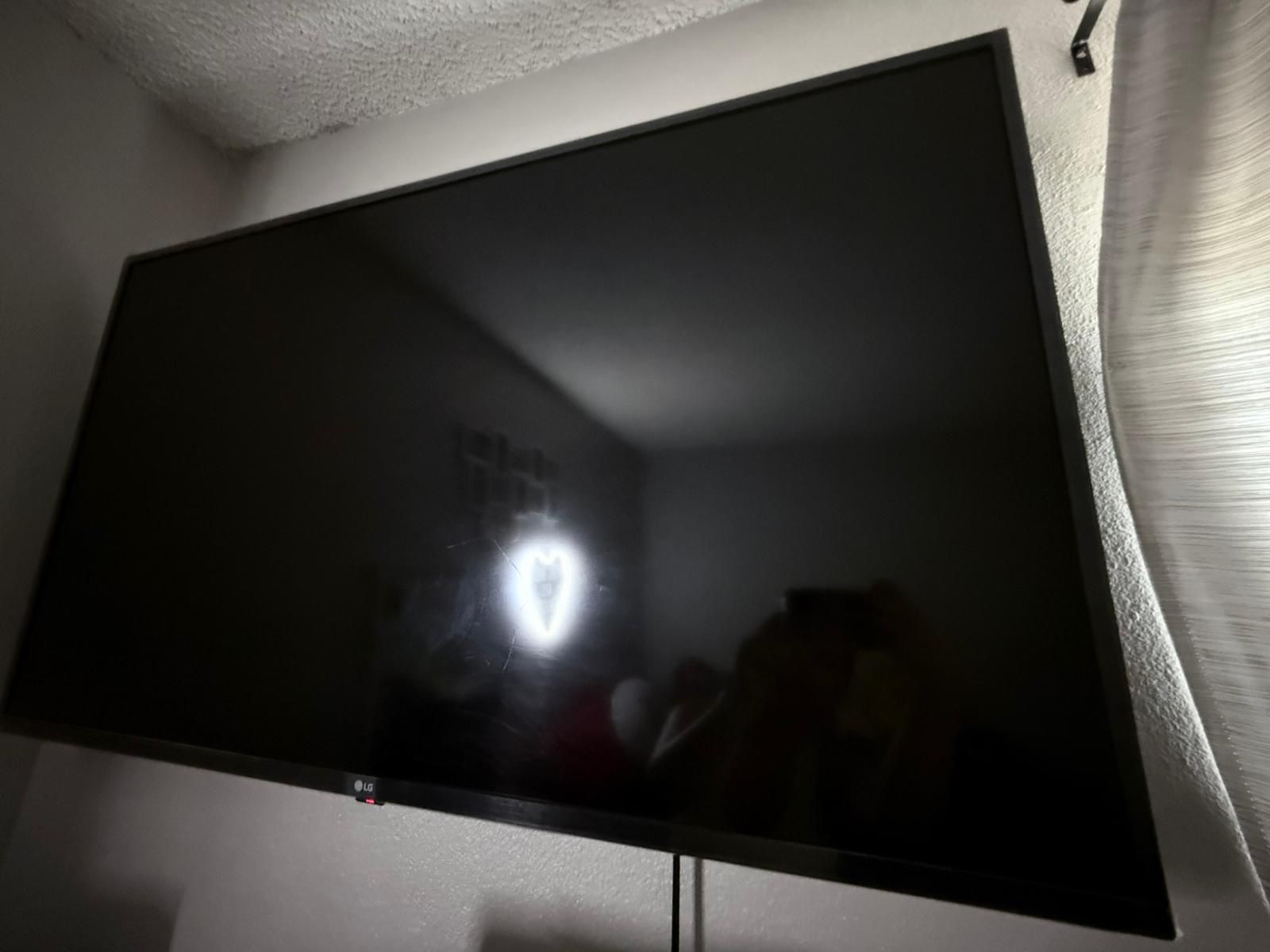 45 “ LG Smart TV