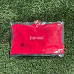 Supreme x Kaws Chalk Logo Size medium for 260$‼️‼️
