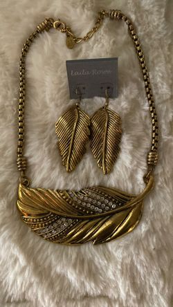 18” Goldtone Leaf Necklace Set With Matching Earrings,Leila Rowe