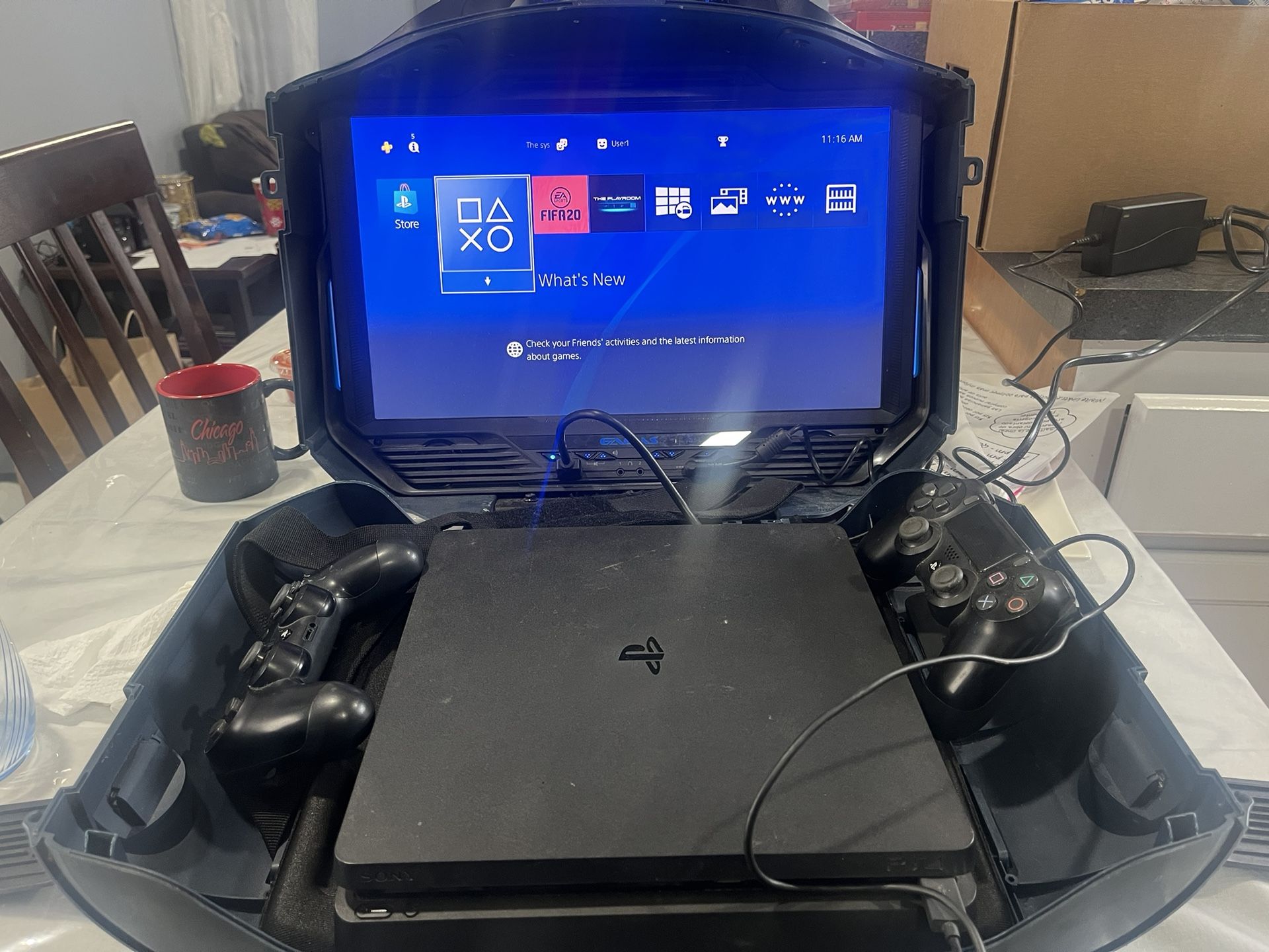 Play Station 4