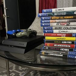 PS4 With 14 Games And 2 Controllers 