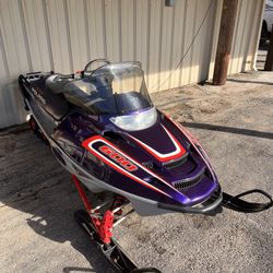 2003 Polaris 600 Snow Mobile 