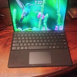 Microsoft Surface Pro 9 With Keyboard