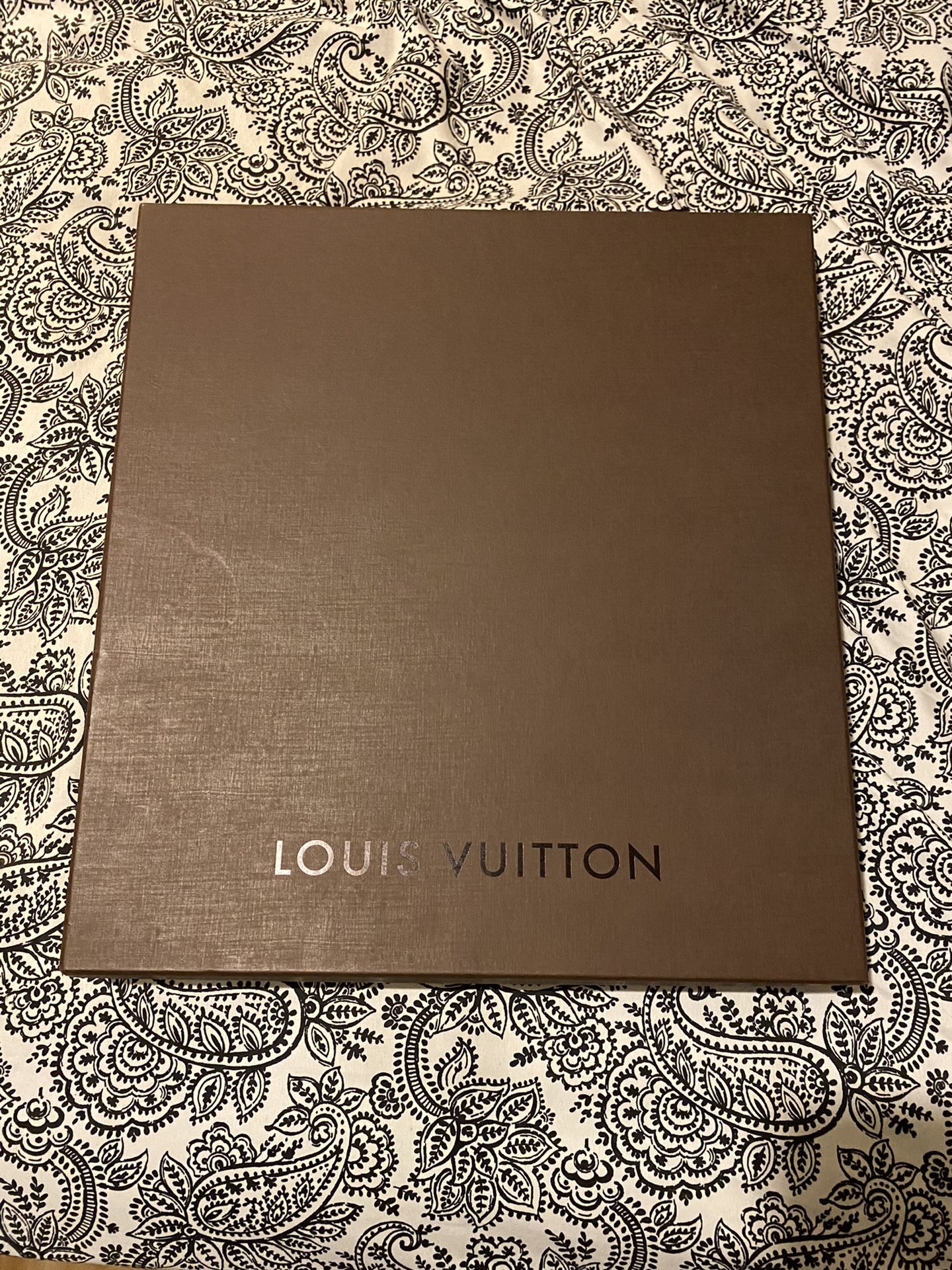 Louis Vuitton box With Dust Bag