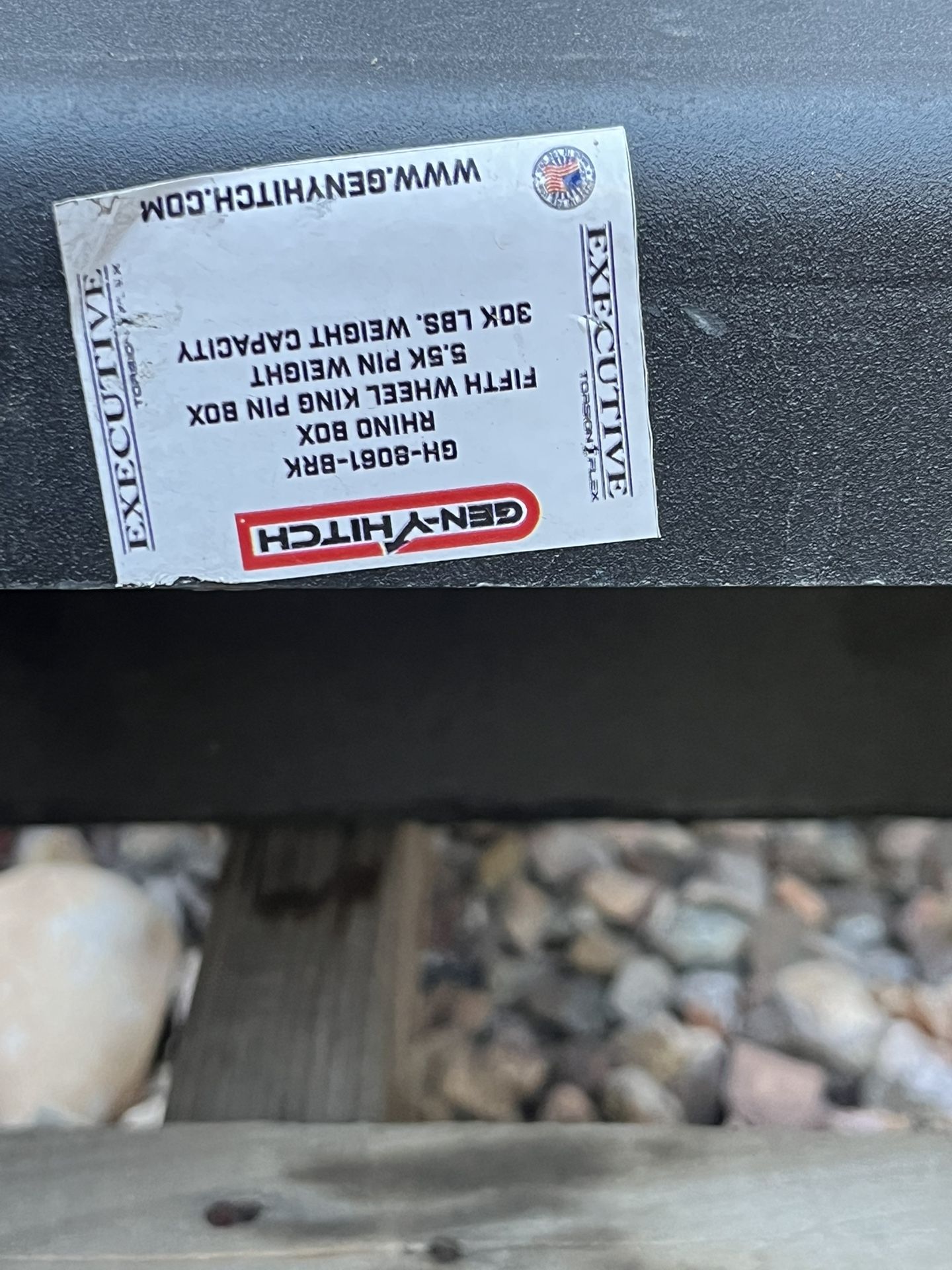New Gen - Y Shock Absorbing 5th Wheel Pin Box
