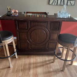 Wooden Bar With 2 Bar Stools