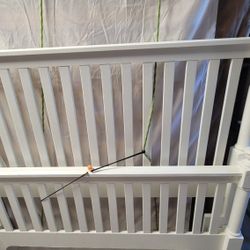White Bed Frame Queen Size 