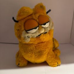 Garfield plush toy orange & yellow