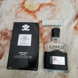 Creed Aventus Eau De Parfum 3.3 Fl.oz. 100 Ml