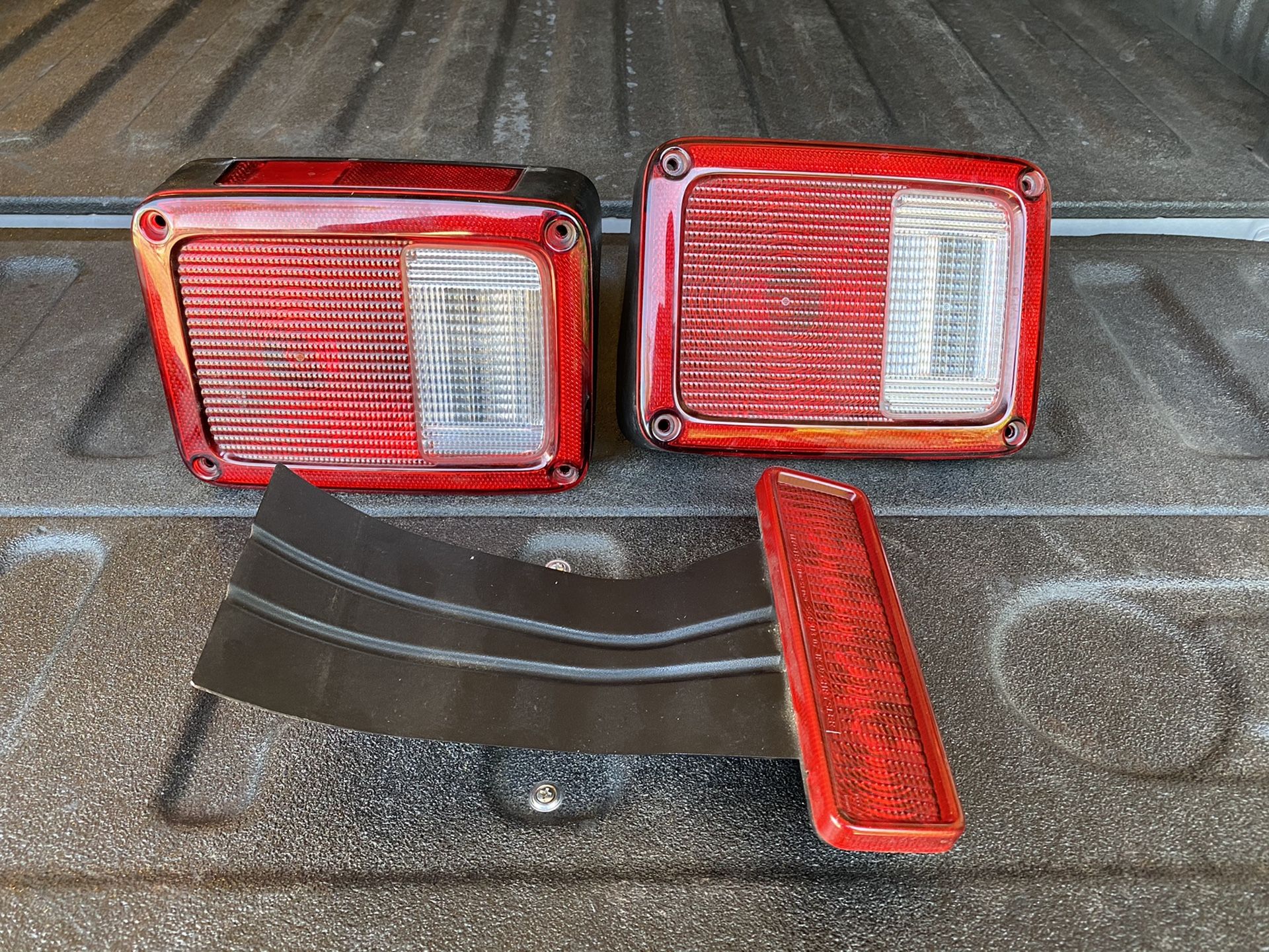 Jeep head and tail lights