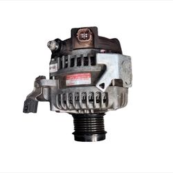 09-10 Corolla XRS 09-13 Matrix 08-15 Scion XB 07-09 Camry Engine Alternator 27060-0H111 OEM
