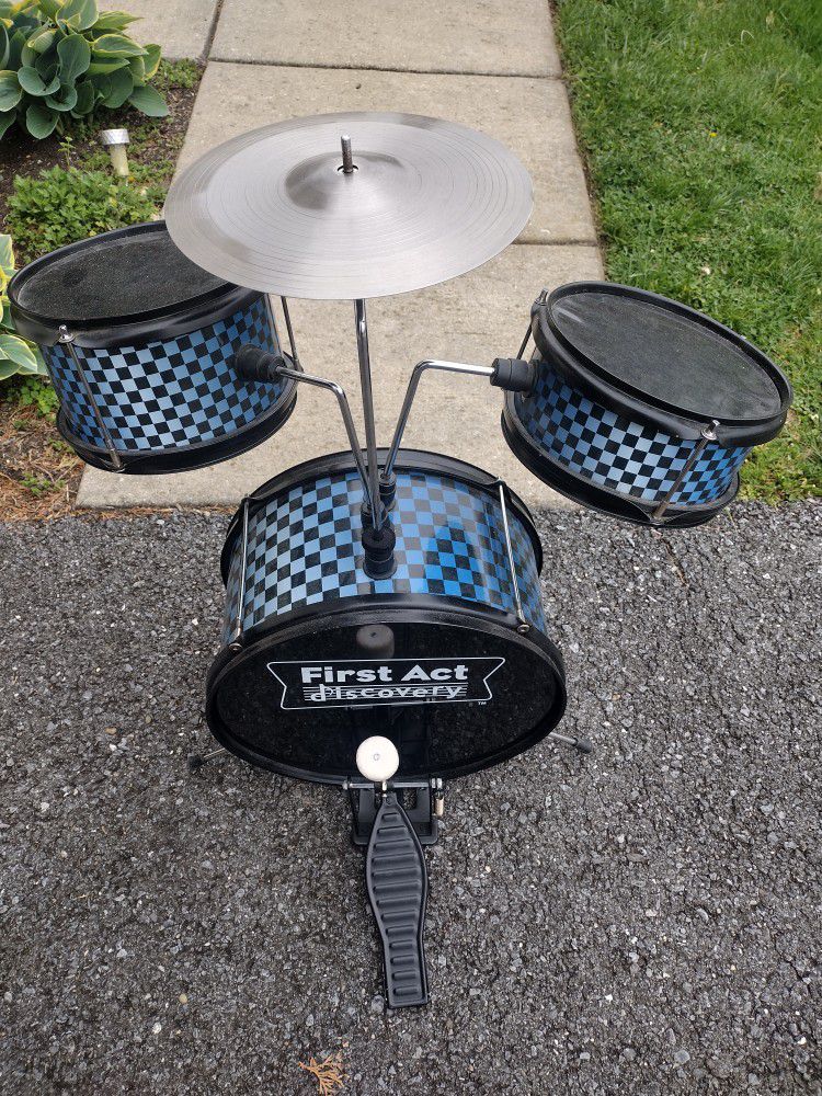 Kids Drum Set With Foot Pedal