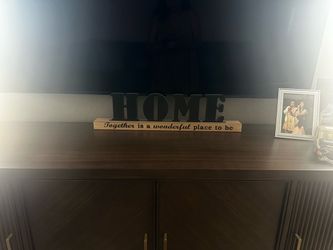 HOME Decorative Wood Sign