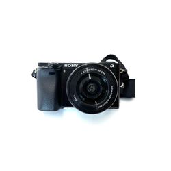 Sony Alpha 6000 24.3MP APS-C sensor Digital Camera