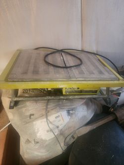 Table tile saw