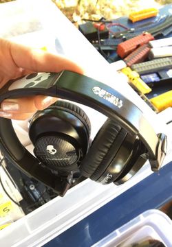 SkullCandy Crushers