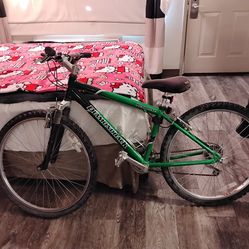 Diamondback Response Bicycle