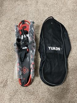 “New” Yukon Advanced Spin 930 Snowshoes with Carry Bag