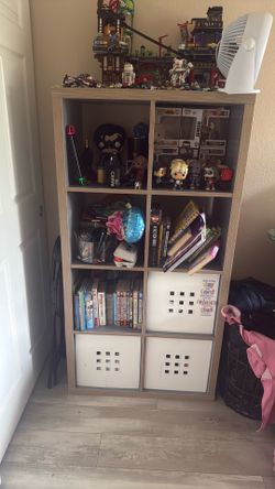 Book shelf
