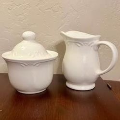 Pfaltzgraff Filigree Sugar & Creamer Set