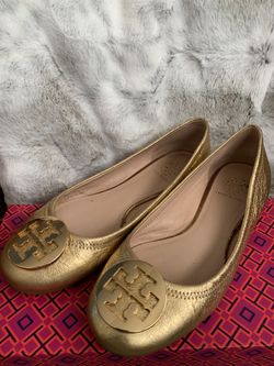 Tory Burch Flats Gold Size 7