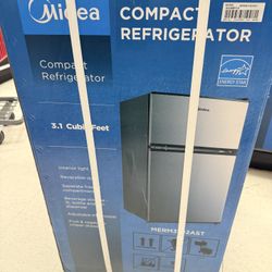 New Midea 3.1 cu ft Mini Freestanding Refrigerator