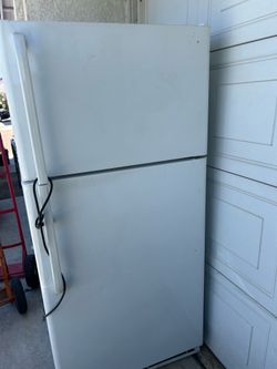Top Freezer Refrigerator