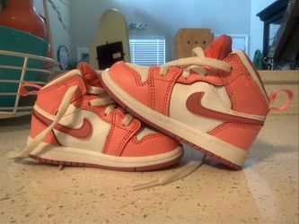 Pink Jordons size 6c