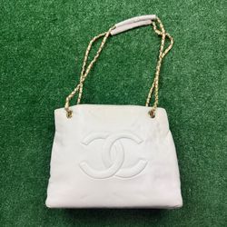 CC white bag