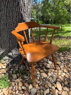 Vintage Windsor Captain’s Chair Solid Wood Spindle Back Armchair