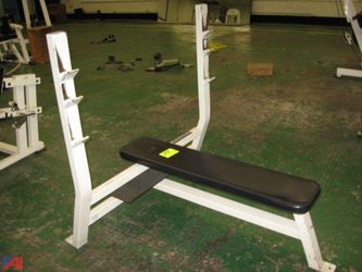 Maxicam flat bench