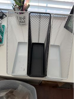 3 paper holders