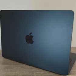 2024 M3 MacBook Pro Air 8/256gb