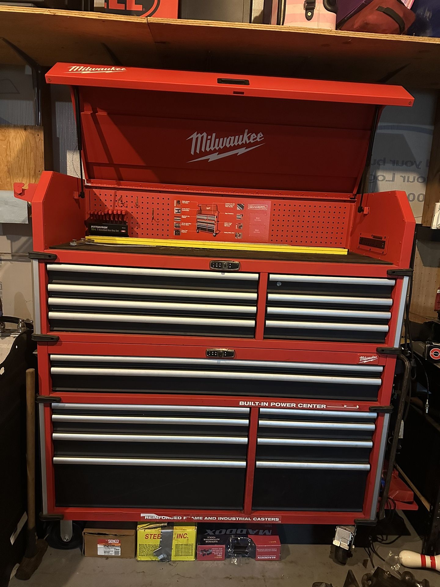 56” Milwaukee Top Box With Tools