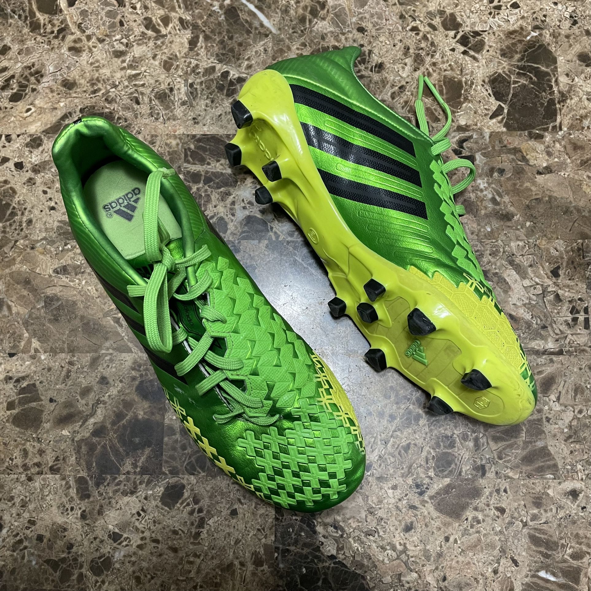 Adidas Predator Absolado LZ TRX Size 6.5