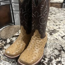 Botas